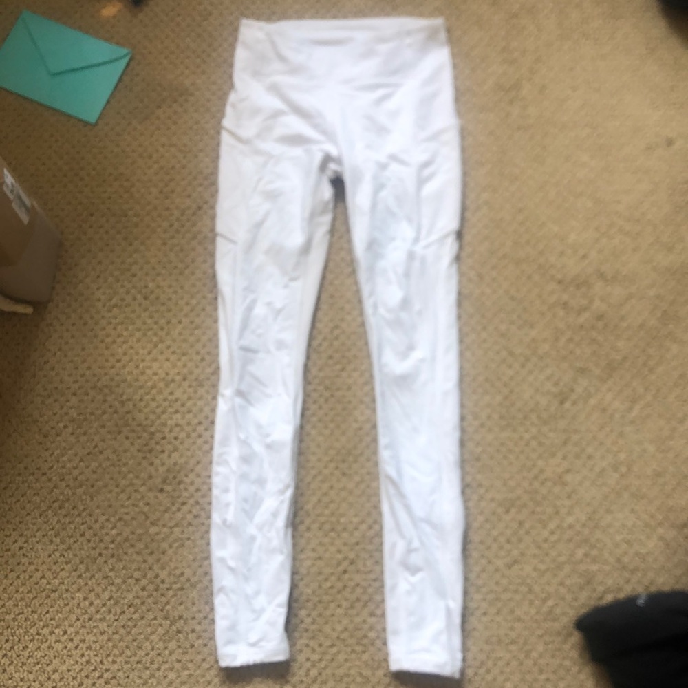 Lululemon White Leggings with Pockets Size 4
